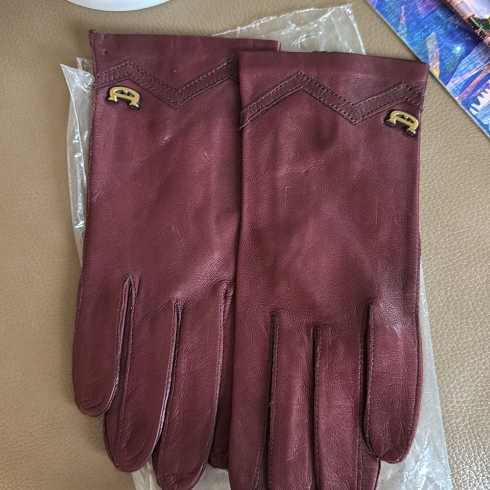 Eitienne Aigner leather driving glovess - Picture 4 of 4